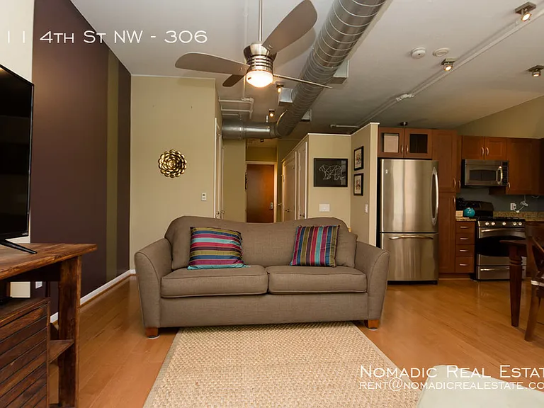 811 4th St NW #306 — Photo 3
