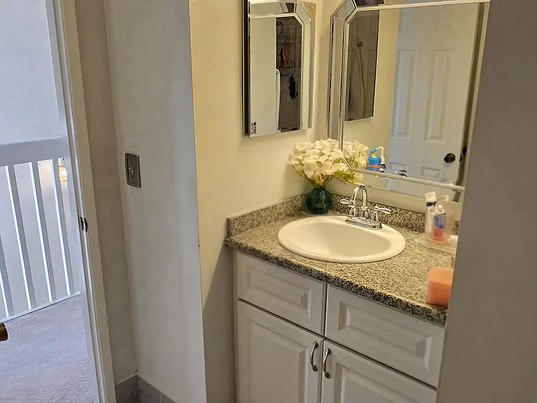 Thomas St — Photo 11