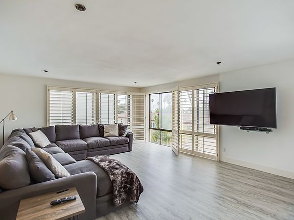 2nd image of 2130 Vallecitos Unit 244