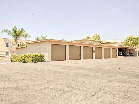 4th image of 840 N Idaho St #18720211