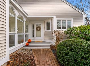 755 Straw Hill Rd, Manchester, NH 03104