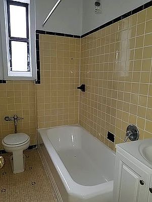 3rd image of 2775 Morris Ave #2A