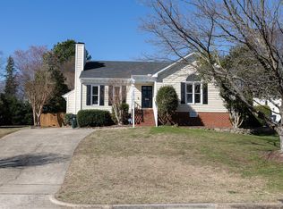 2013 Battlewood Rd, Apex, NC 27523