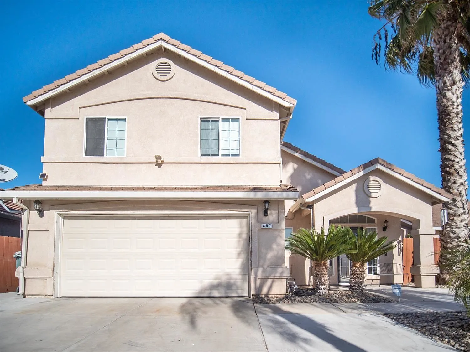 857 Allacante Dr photo 1