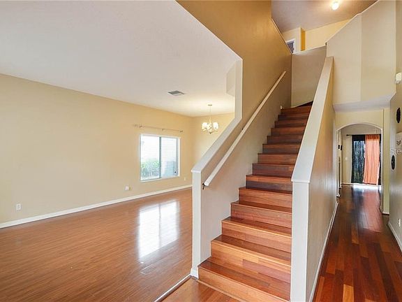 5th image of 10818 Lakeside Vista Dr