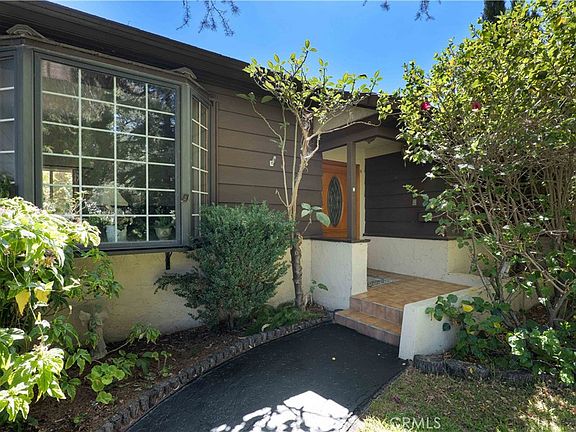 4th image of 6438 Orion Ave