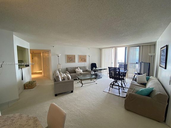 5th image of 3500 Mystic Pointe Dr APT Lph7