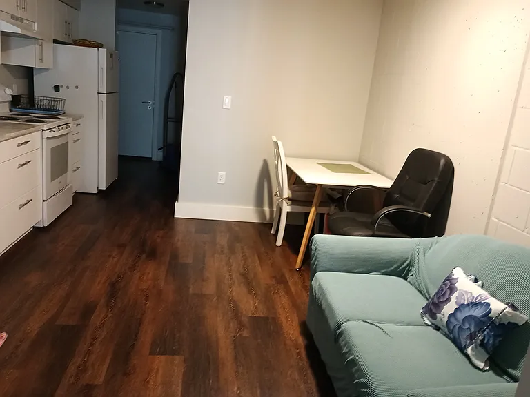 803 Waimanu St — Photo 2