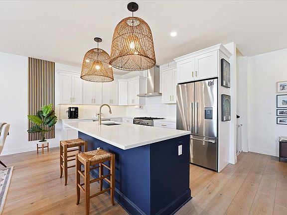 3rd image of 580 Palisade Ave APT 202