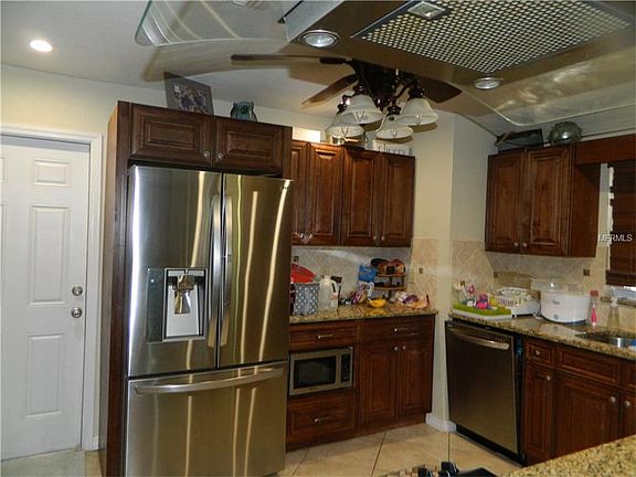 4th image of 269 Dorchester Dr