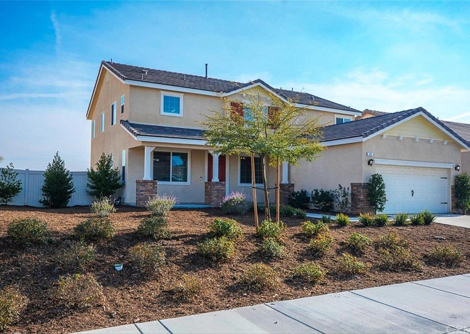 1st image of 144 Knoll Crest Dr