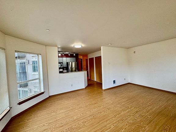 3rd image of 1125 E Olive St APT 302
