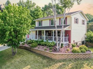 1039 Sierra Ln NE, Rochester, MN 55906