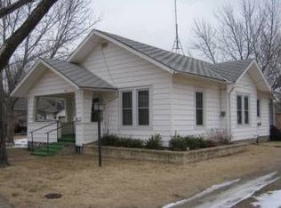 114 N Walnut St, Douglass, KS 67039