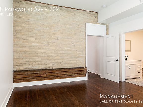 5th image of 48 Parkwood Ave Unit 202