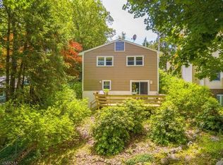 3 Hillside Rd, Denville, NJ 07834