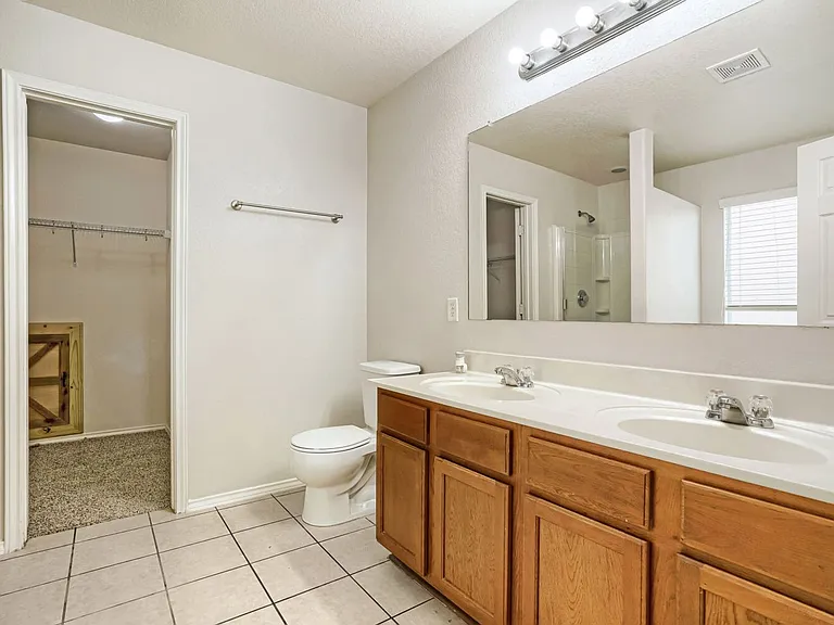 25251 Cambridge Wl — Photo 17