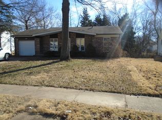 1242 Huntsman Dr, Saint Louis, MO 63137