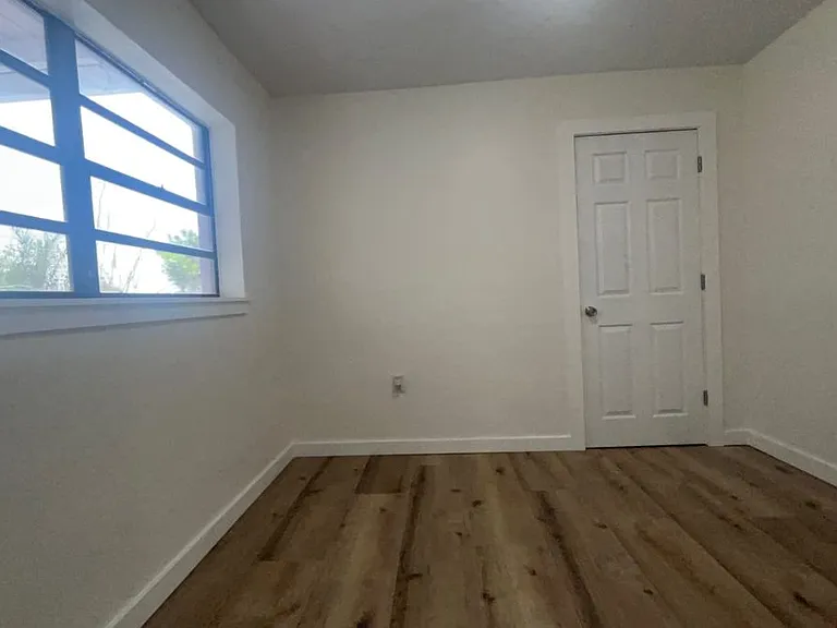 329 W Arlington St — Photo 12