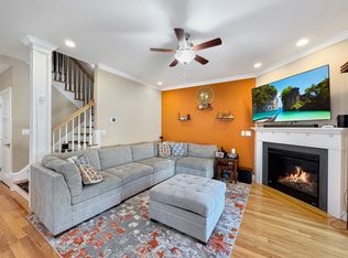 17 Garvey Rd, Woburn, MA 01801