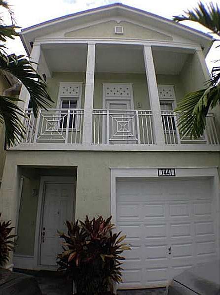 1st image of 7441 NW 114th Ct