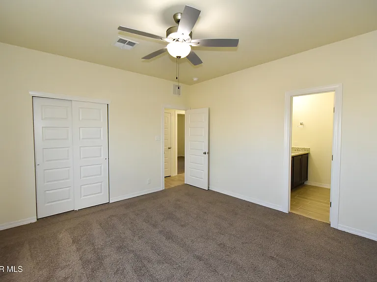 902 Bromyard Dr — Photo 20