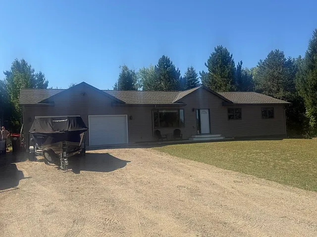 3 bed, 1.5 bath, 1344 sqft, $1,950 — Photo 4