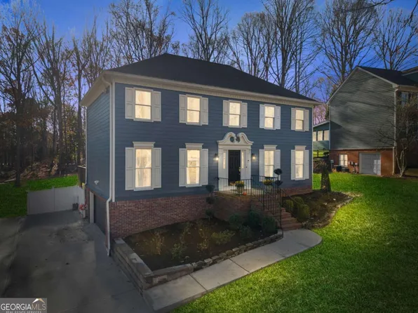 1498 Summer Hollow Trl, Lawrenceville, GA 30043