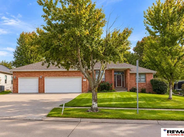 3310 S 79th St, Lincoln, NE 68506