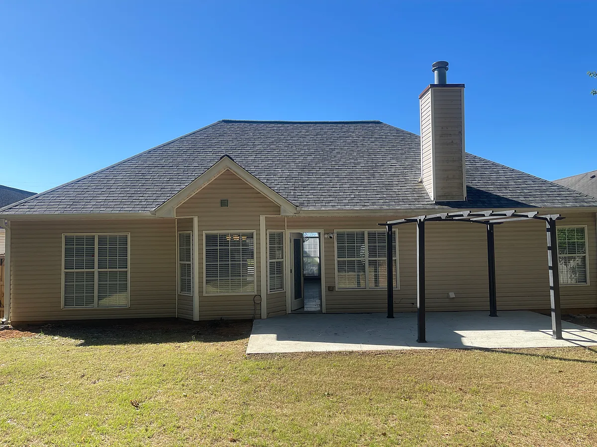 Building Photo - 1677 Summit Creek Way