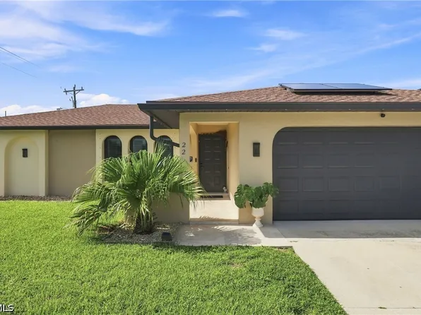 22 SW 13th Ter, Cape Coral, FL 33991