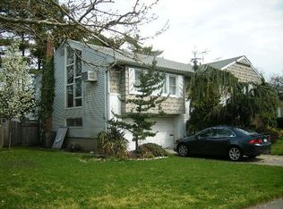 926 Lawrence Ct, Valley Stream, NY 11581