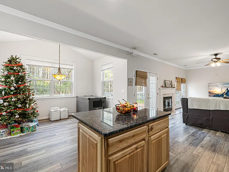 48274 Keel Dr — Photo 17