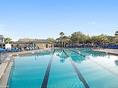 Waterford Lakes Comm Pool