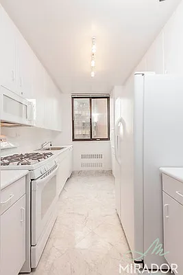 Rented by Mirador Real Estate | media 52