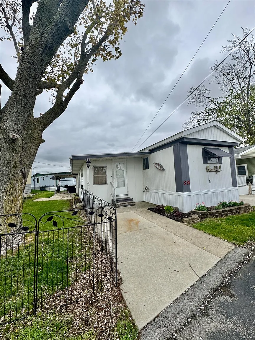 999 N Buck Rd #38 photo 1