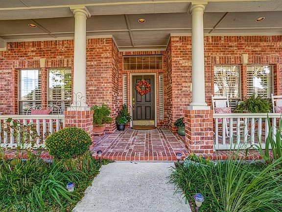 2nd image of 2605 Nightingale Dr