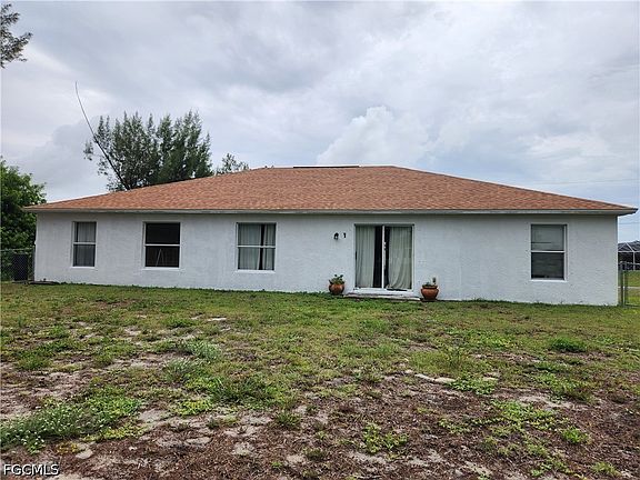 4th image of 2508 NW 12th St