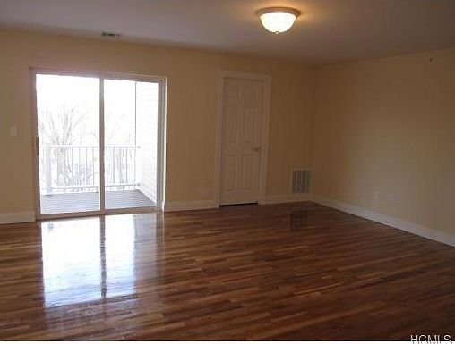 5th image of 204 Tondo Cir