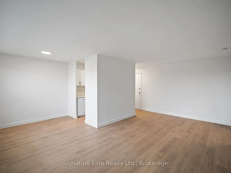 3 Swift Dr #405 — Photo 2