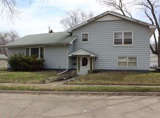 709 S Nevada Ave, Davenport, IA 52802