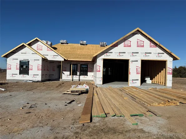 1980 Everly Dr, Tahlequah, OK 74464