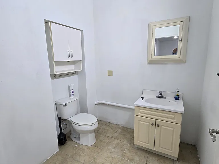 4720 Deans Bridge Rd — Photo 8