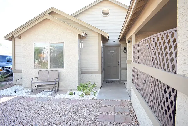 4175 E Pecan Rd — Photo 2