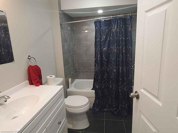 4th image of 18 Ambrous Cres #Basement