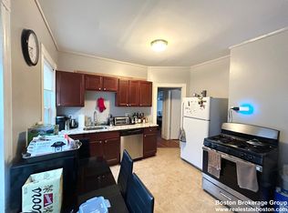 74 Romsey St #3B, Dorchester, MA 02125