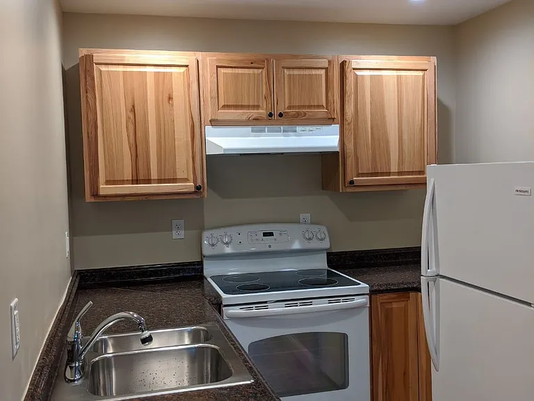 12 Bacon St #6 — Photo 9