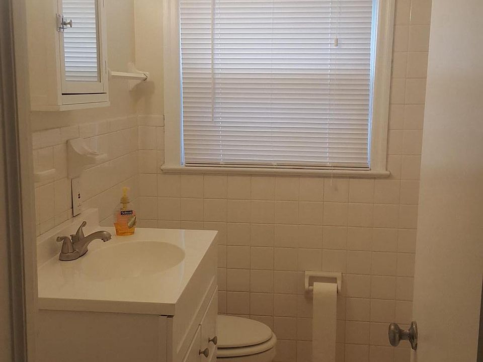 1st image of 508 Canterbury Ln