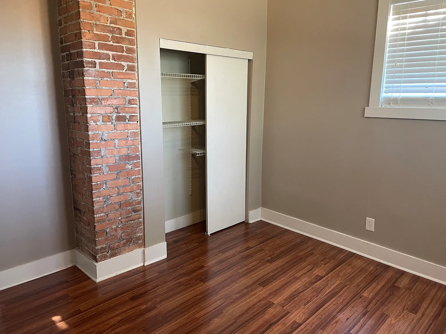 3 bed, 1400 sqft, $1,950 — Photo 2