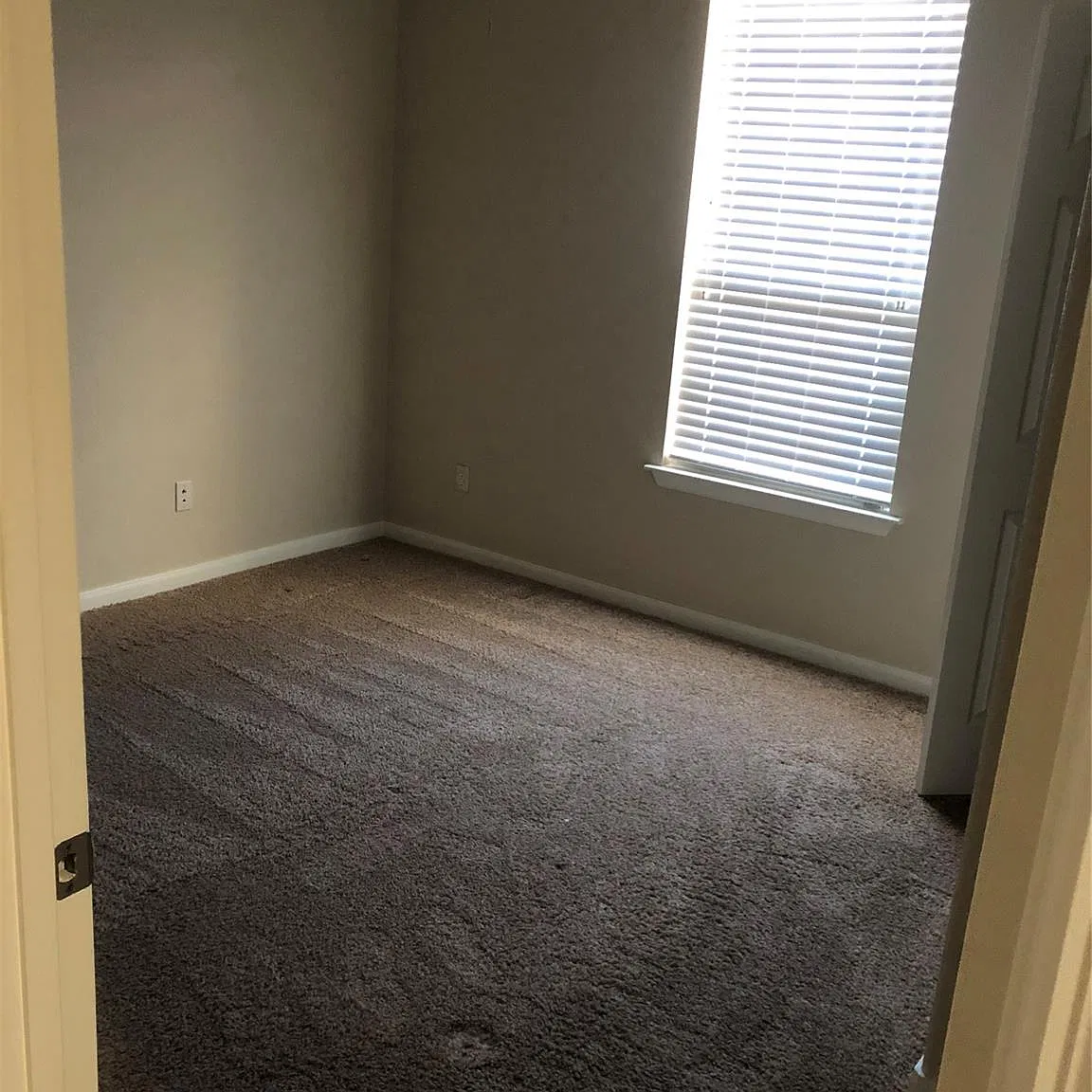 2 bed, 2.0 bath, 1608 sqft, $1,900 — Photo 4